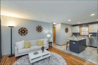 1743 1st St NW in Rochester, MN - Building Photo - Building Photo