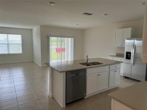 240 Taylor Grvs St in Lake Wales, FL - Building Photo - Building Photo