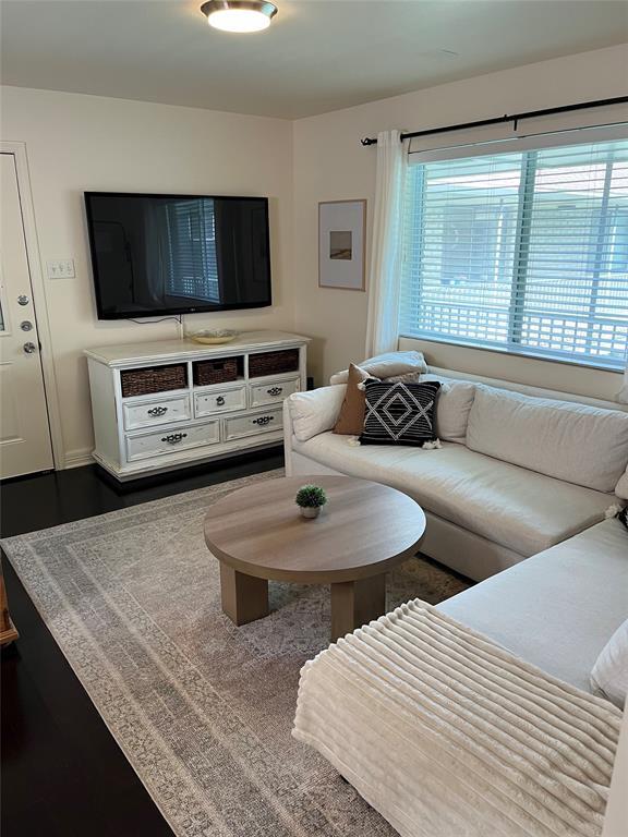 property at 1307 Norwalk Ln