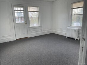 27 W Olive St in Long Beach, NY - Building Photo - Building Photo