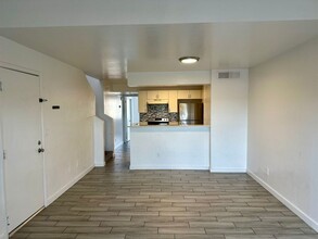 4901 S Calle Los Cerros Dr in Tempe, AZ - Building Photo - Building Photo