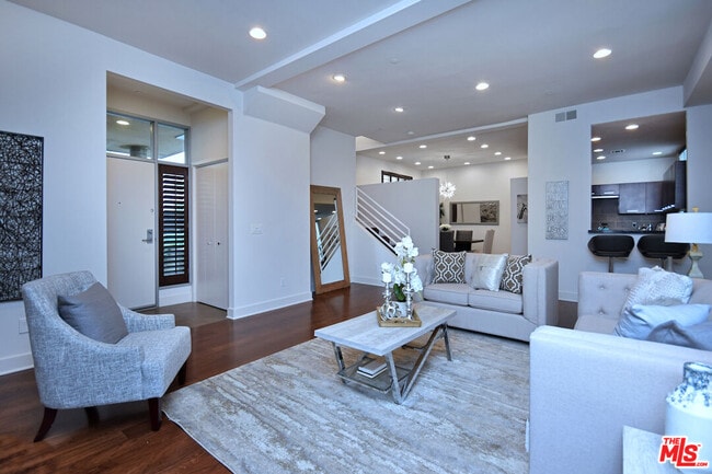 property at 11815 Laurelwood Dr