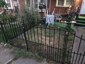 2445 Brookwood St in Harrisburg, PA - Building Photo - Building Photo