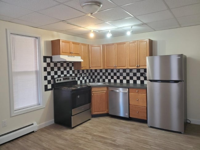 property at 21 Dubois St