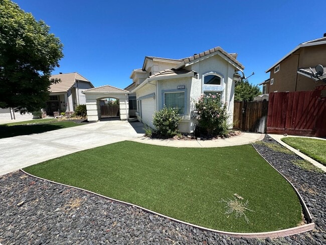 200 Putter Dr in Brentwood, CA - Building Photo - Building Photo
