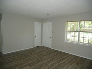 5330 Lakeview Cove in Horn Lake, MS - Building Photo - Building Photo
