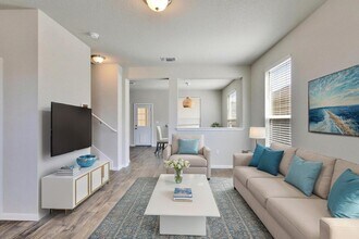 2014 Arborside Dr in Austin, TX - Building Photo - Building Photo