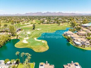 8989 N Gainey Center Dr in Scottsdale, AZ - Building Photo - Building Photo