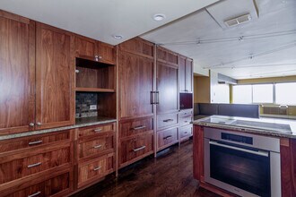 1440 N Lake Shore Dr in Chicago, IL - Building Photo - Building Photo