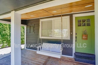 2530 SW 6th Ave in Camas, WA - Building Photo - Building Photo