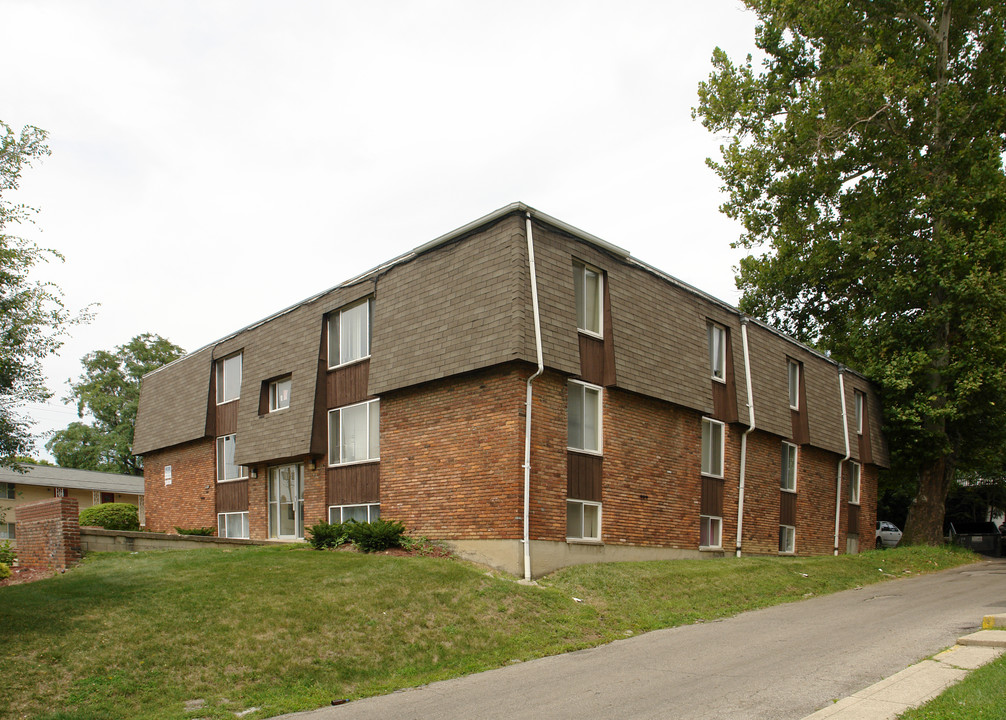 130 E Woodruff Ave in Columbus, OH - Foto de edificio