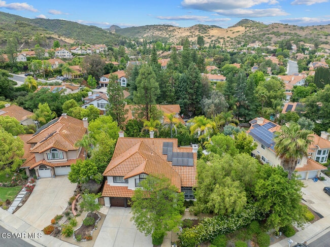 2521 Sandycreek Dr in Westlake Village, CA - Building Photo - Building Photo