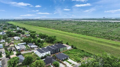 9709 Cargill St in Houston, TX - Foto de edificio - Building Photo