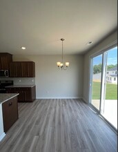 1021 Garrow Dr in Holly Springs, NC - Foto de edificio - Building Photo