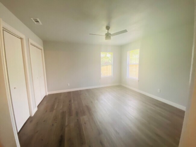 1925 S 11th Pl in Rogers, AR - Building Photo - Building Photo