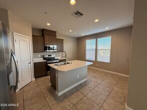 1255 N Arizona Ave in Chandler, AZ - Building Photo - Building Photo