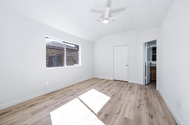 property at 2118 Pepperglen Ct