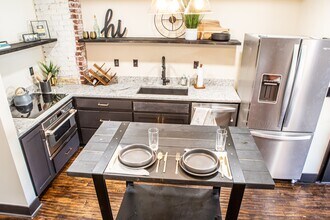 144 E 21st St, Unit 2 in Tulsa, OK - Building Photo - Building Photo