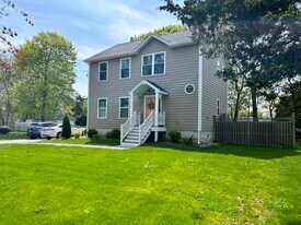 3 Vincent Ave in Old Saybrook, CT - Building Photo