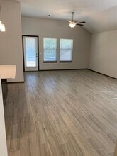 12917 NW 4th Terrace in Yukon, OK - Building Photo - Building Photo