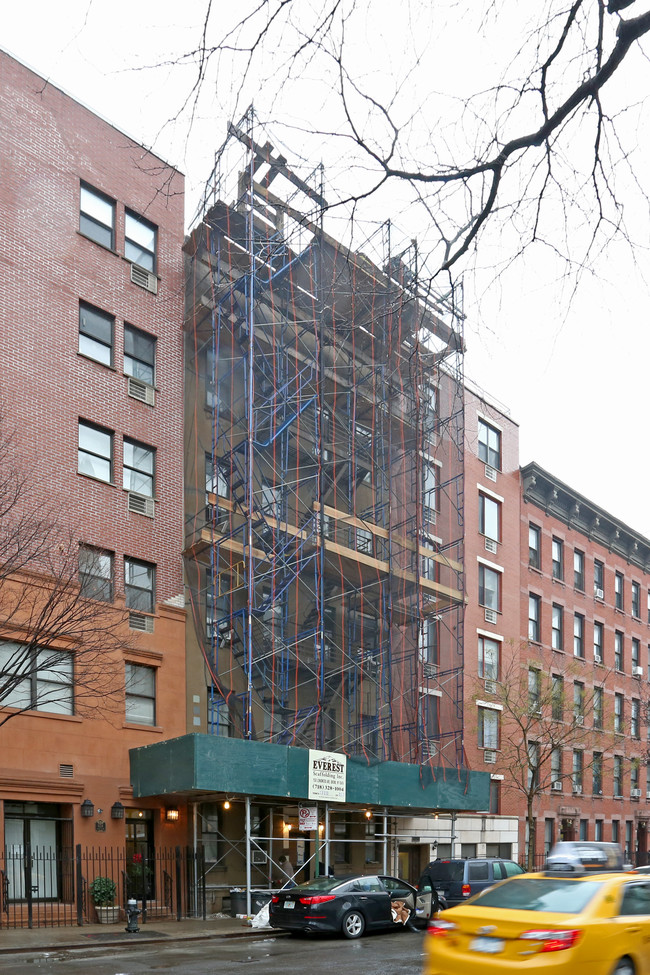 426 West 49th Street in New York, NY - Foto de edificio - Building Photo