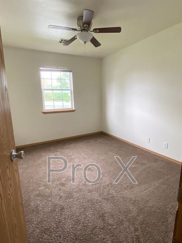 4575 E Zora St in Joplin, MO - Foto de edificio - Building Photo