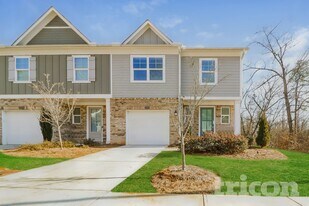 2005 Rosemary Park Ln in Lawrenceville, GA - Building Photo