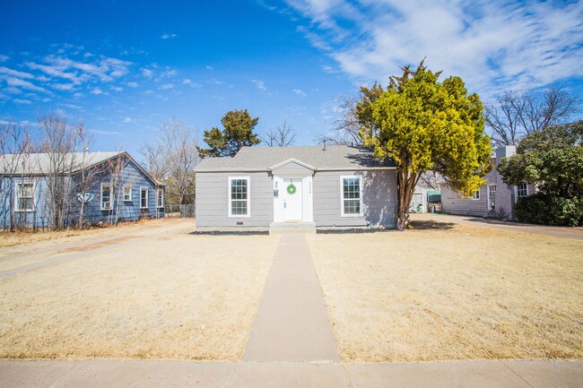 2408 30th St in Lubbock, TX - Building Photo - Building Photo