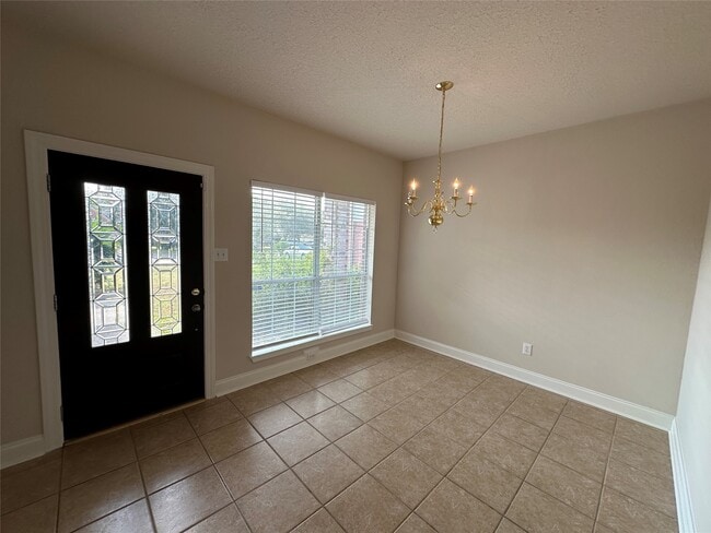 19514 Brook Village Rd in Houston, TX - Building Photo - Building Photo