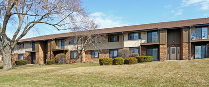 Green Bay Meadows in Racine, WI - Foto de edificio - Primary Photo