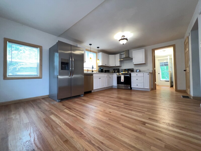 1411 Dunnsville Rd in Schenectady, NY - Building Photo