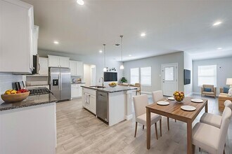1210 Cyprus Ln in Cedar Hill, TX - Building Photo - Building Photo