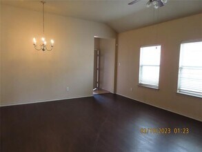 806 Walnut St in Burleson, TX - Building Photo - Building Photo