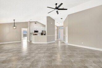 5647 NW Lorna Ct in Port St. Lucie, FL - Building Photo - Building Photo