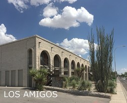 Los Amigos Apartments