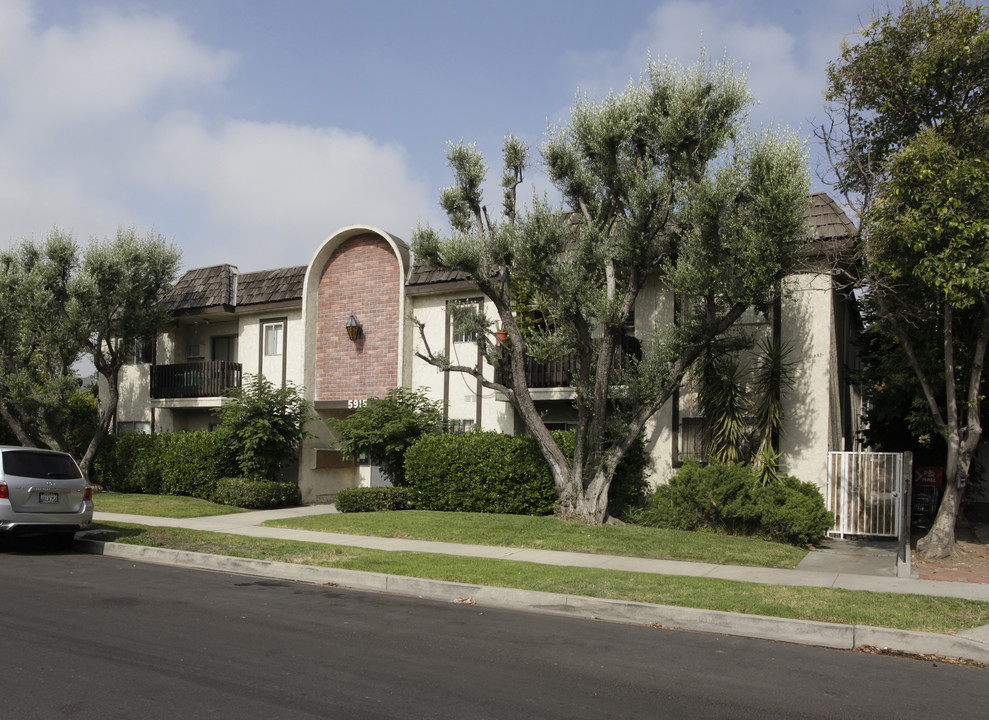 5915 Lemp Ave in North Hollywood, CA - Building Photo