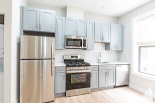 434 W Belden Ave in Chicago, IL - Building Photo