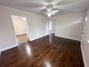 3144 Lewis Rd in Columbus, OH - Building Photo - Building Photo