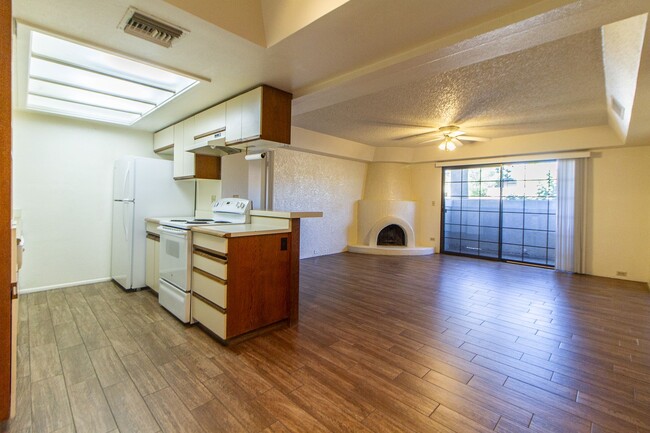 7557 N St in Phoenix, AZ - Building Photo - Building Photo