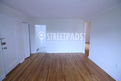 74 St Paul St in Brookline, MA - Building Photo