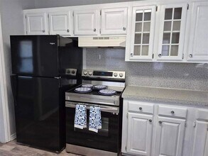 2209 NW Smith Ave in Lawton, OK - Building Photo - Building Photo