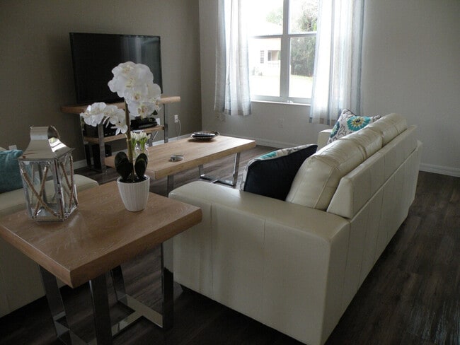 property at 10220 W Waterlander Lp