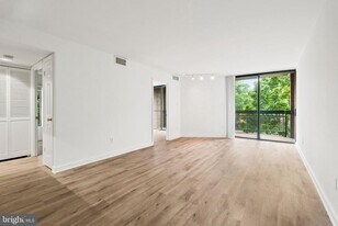 601 24th St NW in Washington, DC - Building Photo