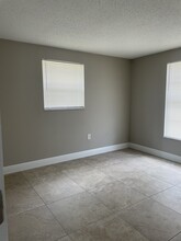 12265 Zittle Ave, Unit 12265 in Port Charlotte, FL - Building Photo - Building Photo