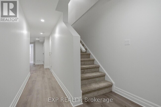 7497 Marvel Dr in Niagara Falls, ON - Building Photo - Building Photo