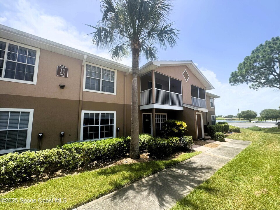 1861 Long Iron Dr in Rockledge, FL - Building Photo