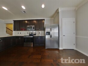 21 Howard Ave in Cartersville, GA - Foto de edificio - Building Photo