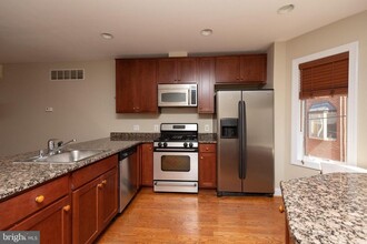 1706 Rodman St in Philadelphia, PA - Building Photo - Building Photo