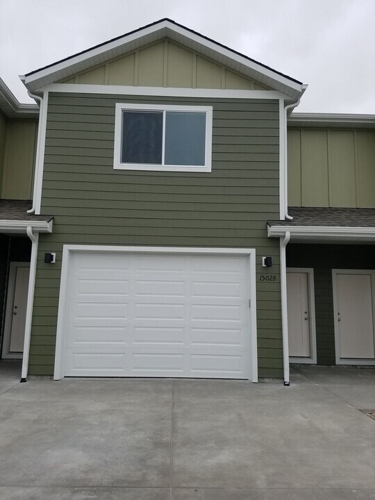 1502 Butler Creek Ave in Belgrade, MT - Building Photo