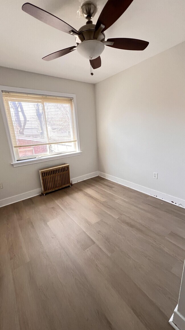 3 Water St in St Catharines, ON - Building Photo - Building Photo